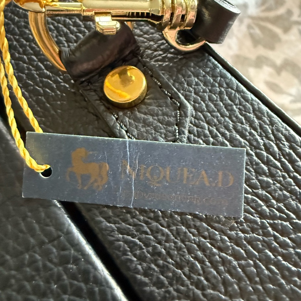 Niquea.D Mauritius Handbag Wicked NWT - Picture 3 of 13